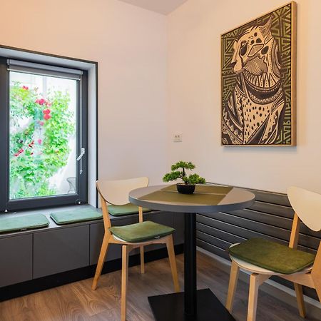 Fun House - Comfortable Stay With Garden And Near Parking Braşov Esterno foto