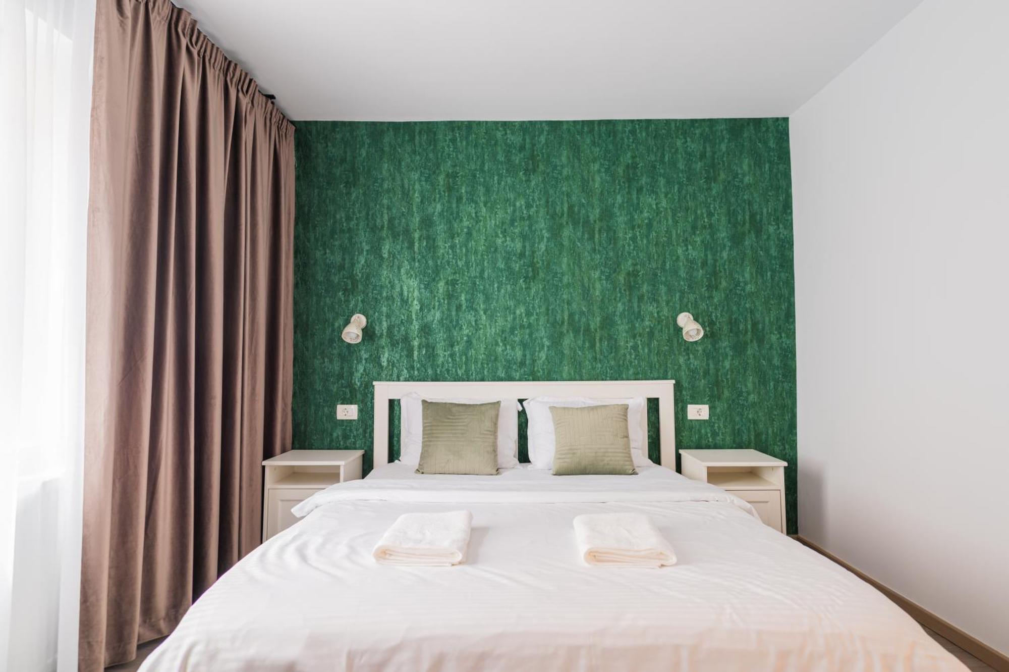 Fun House - Comfortable Stay With Garden And Near Parking Braşov Esterno foto